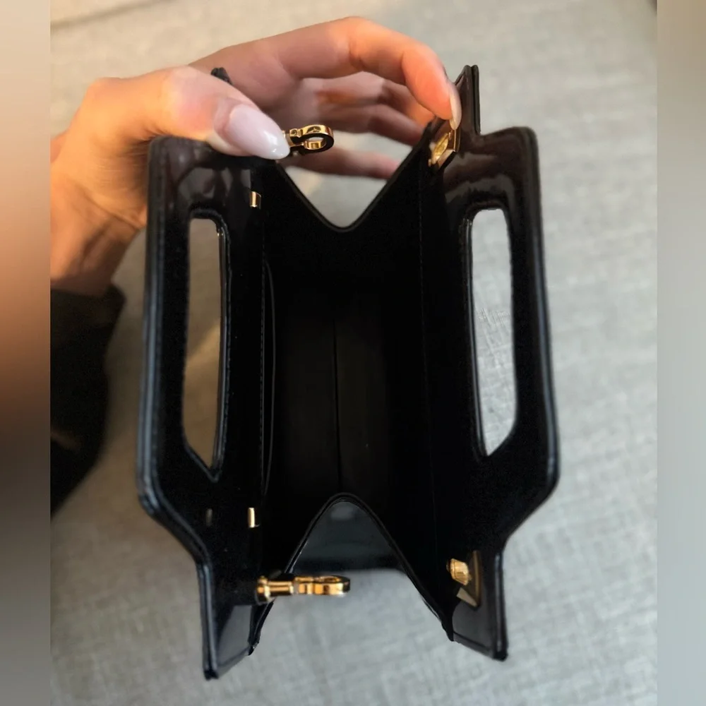Ferragamo Wanda Mini in Black - Picture 11 of 15